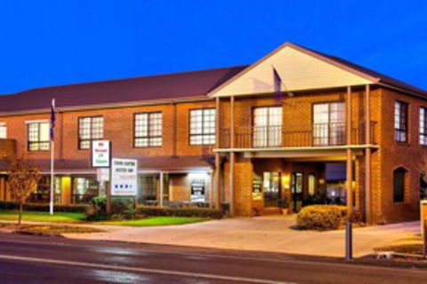 Holbrook Town Centre Motor Inn - Taree Accommodation 0