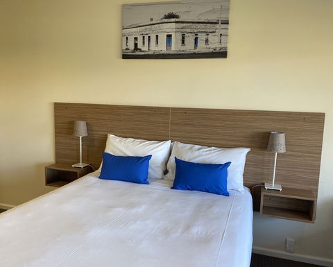 Bishop's Lodge Motor Inn - Taree Accommodation 1