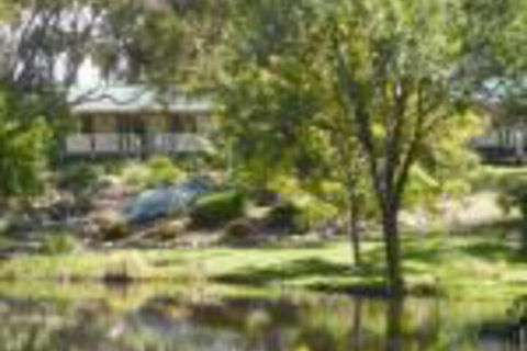 Granite Gardens Cottages & Lake Retreat - Taree Accommodation 0