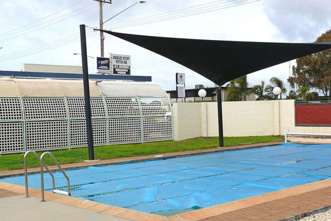 Charles Sturt Motor Inn West Wyalong - Taree Accommodation 6