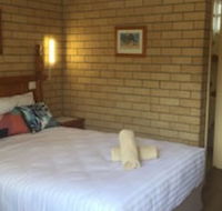 Lake Front Motel - Taree Accommodation