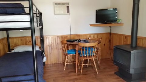 Awonga Cottages - Taree Accommodation 3
