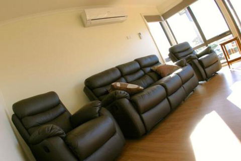 Bay Of Islands Apartments - Taree Accommodation 2