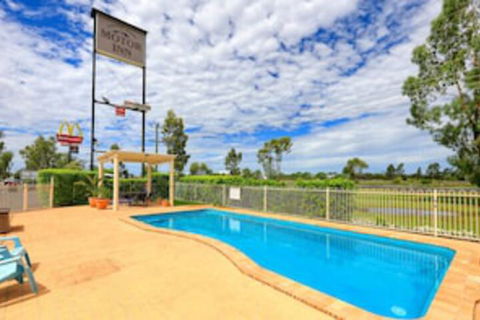 Country Roads Motor Inn Goondiwindi - Taree Accommodation 0