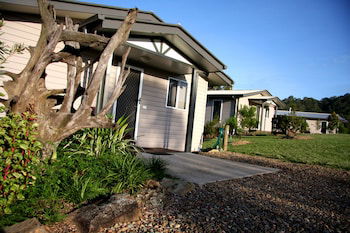 Yabbaloumba Retreat - Taree Accommodation 3