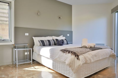 Tides Apartments - Taree Accommodation 1