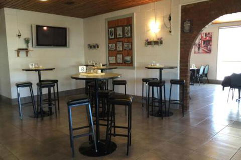Kings Motor Inn & Steakhouse - Taree Accommodation 2