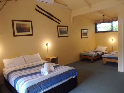 Harrietville Hotel Motel - Taree Accommodation 2