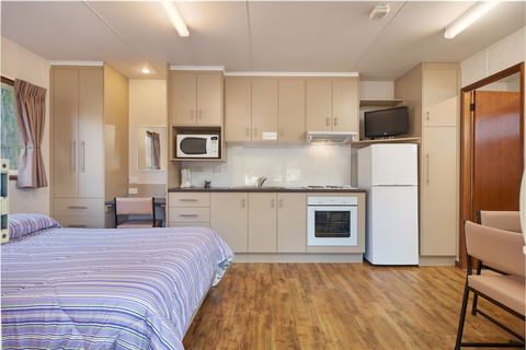 Gundagai Cabins & Tourist Park - Taree Accommodation 4