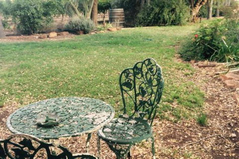 Catania Cottage & Farmhouse - Taree Accommodation 3