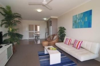 Airlie Central Apartments - Taree Accommodation 4