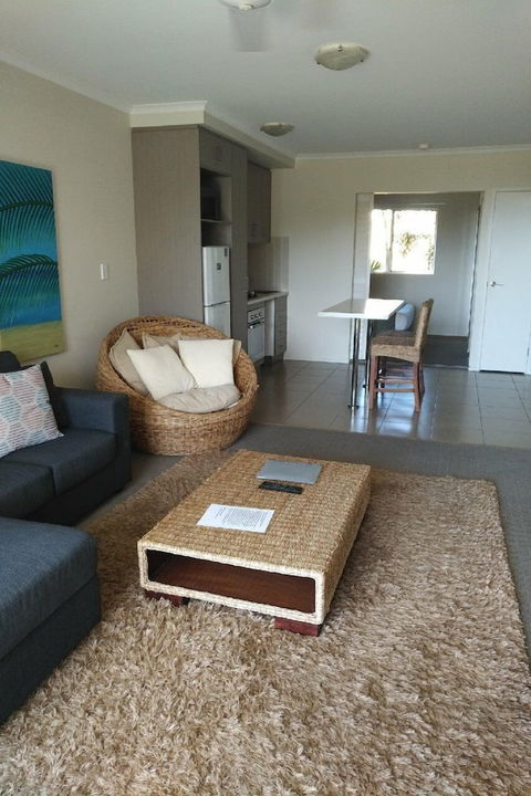 Airlie Central Apartments - Taree Accommodation 0