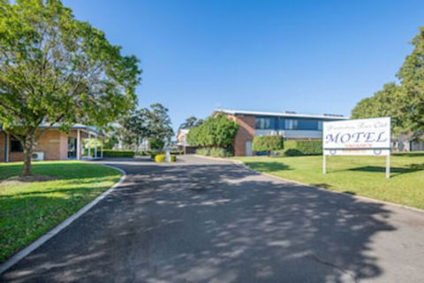 Hawkesbury Race Club Motel - Taree Accommodation 0