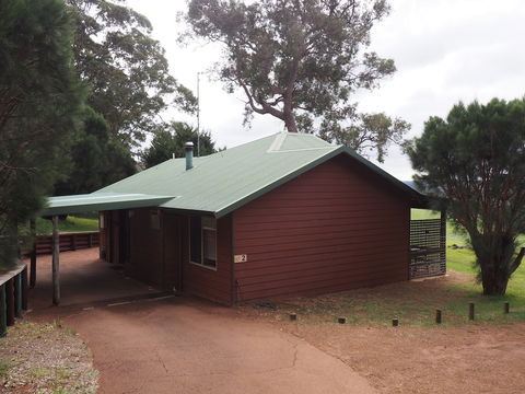 Augusta Sheoak Chalets - Taree Accommodation 3