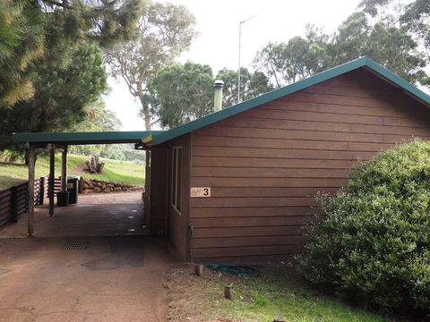 Augusta Sheoak Chalets - Taree Accommodation 4