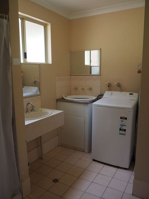 Augusta Sheoak Chalets - Taree Accommodation 6