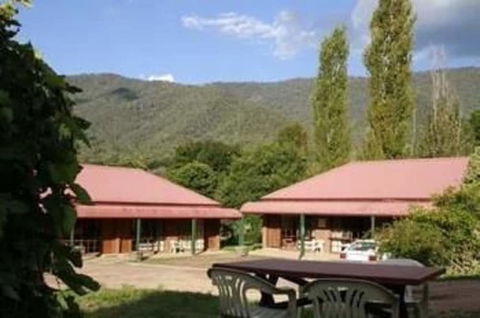 Harrietville Snowline Hotel - Taree Accommodation 1