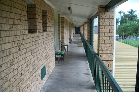 Sun Plaza Motel Mackay - Taree Accommodation 3