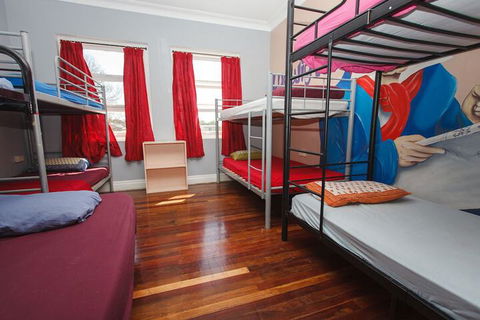 Manly Harbour Backpackers - Taree Accommodation 4