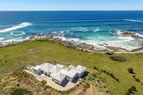 Saltwater Sunrise - Taree Accommodation 0
