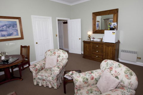 House On The Hill Bed & Breakfast - Taree Accommodation 3