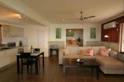 Kiama Harbour Cabins - Taree Accommodation 6