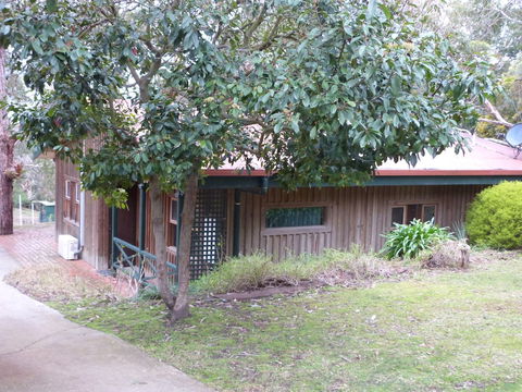 Bells Estate Great Ocean Road Cottages - Taree Accommodation 0