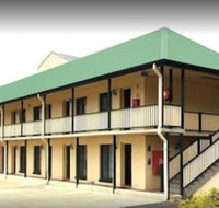 Town Square Motel