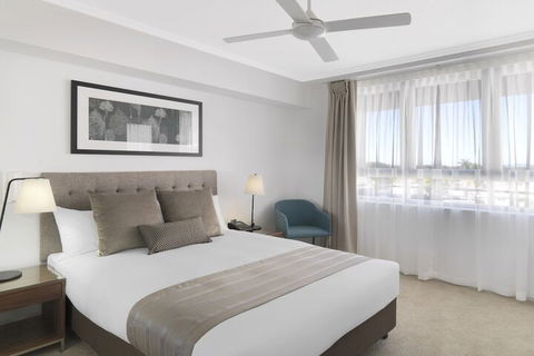 Oaks Mackay Carlyle Suites - Taree Accommodation 4