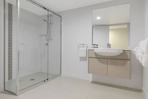 Oaks Mackay Carlyle Suites - Taree Accommodation 1
