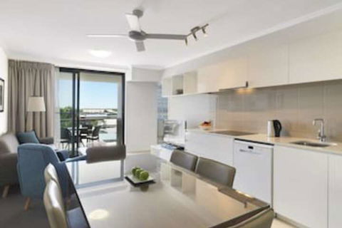 Oaks Mackay Carlyle Suites - Taree Accommodation 0