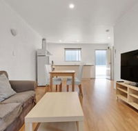 Adelaide Holiday Homes - Taree Accommodation