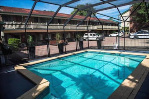 Garden City Motor Inn Mt Gravatt - Taree Accommodation 1