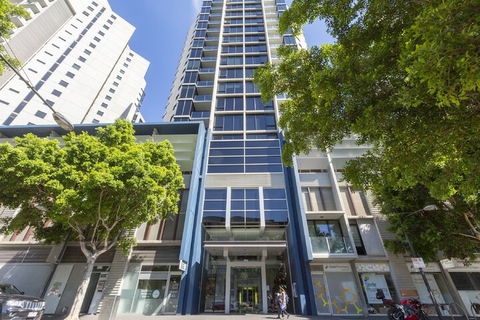 Apartments Melbourne Domain New Quay Docklands - Taree Accommodation 1