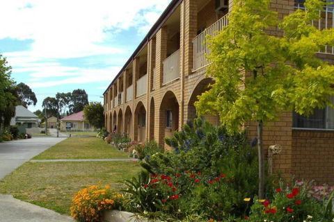 Colac Mid City Motor Inn - Taree Accommodation 1