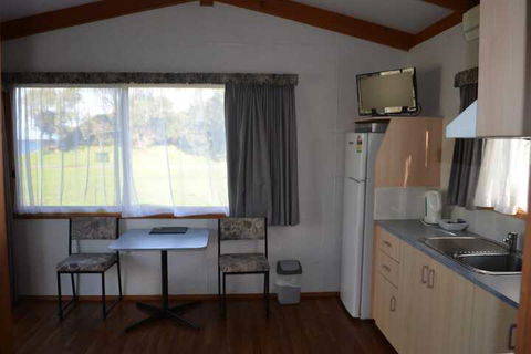 Holiday Lifestyle Henty Bay Portland - Taree Accommodation 3