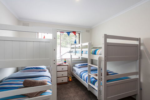 Beachfront Cottages Torquay - Taree Accommodation 3