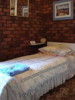 Pamela's Retreat - Taree Accommodation 1