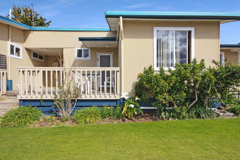 Carmens Inn - Taree Accommodation 0