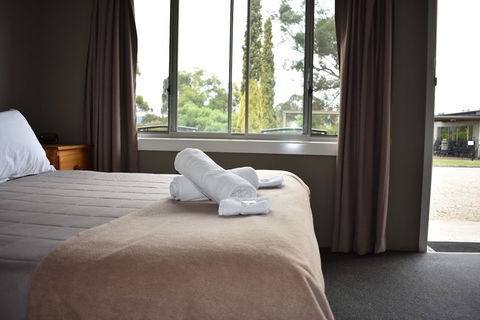 Mountain View Motel Corryong - Taree Accommodation 2