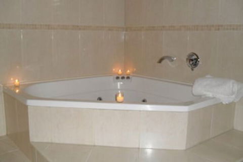 Broken View Estate - Taree Accommodation 1