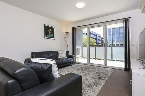Accommodate Canberra - Braddon 33 - Taree Accommodation 5