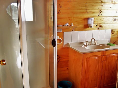 Coles Bay House - Taree Accommodation 0