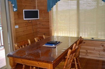 Coles Bay House - Taree Accommodation 4