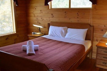 Coles Bay House - Taree Accommodation 6