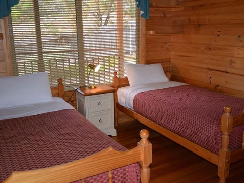 Coles Bay House - Taree Accommodation 3