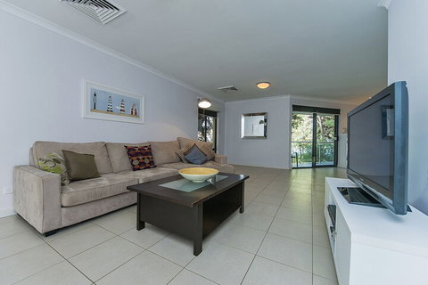 Yallingup Beach Resort - Taree Accommodation 1
