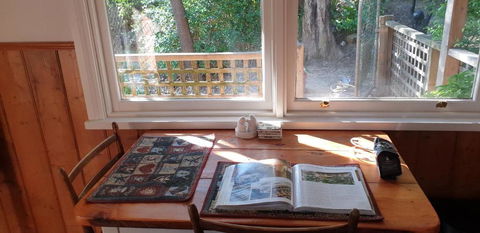 Astley Cottage - Taree Accommodation 3
