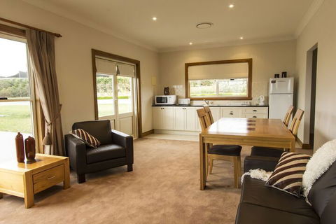 Stay Bathurst - Taree Accommodation 5