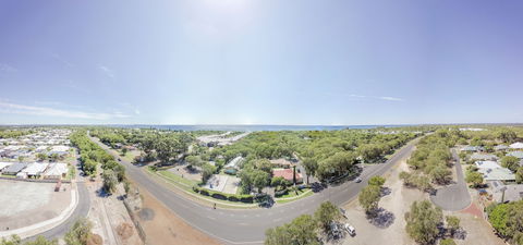 Amblin Holiday Park - Taree Accommodation 0